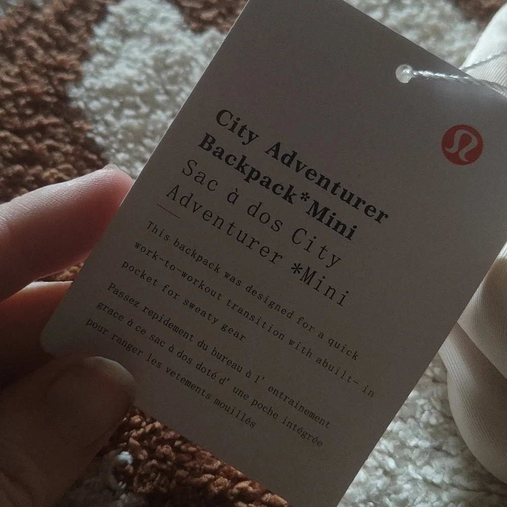 Fashion rep Lululemon belt bag nwt - Picture 3 of 9